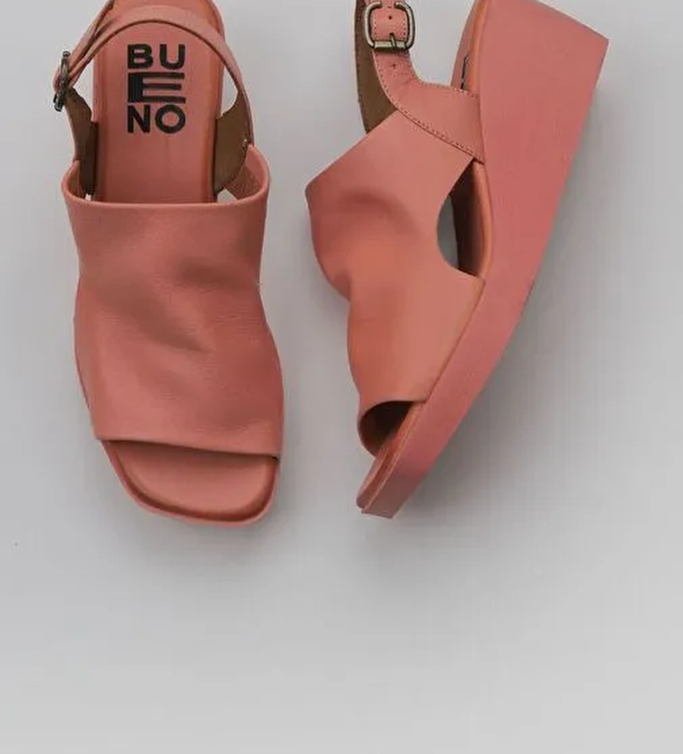 Bueno Shoes Pembe Deri Kadın Dolgu Topuklu Sandalet 01wy2407 - Görsel 1