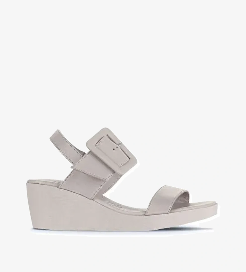 Bueno Shoes Gri Deri Kadın Dolgu Topuklu Sandalet 01wa0400 - Görsel 1