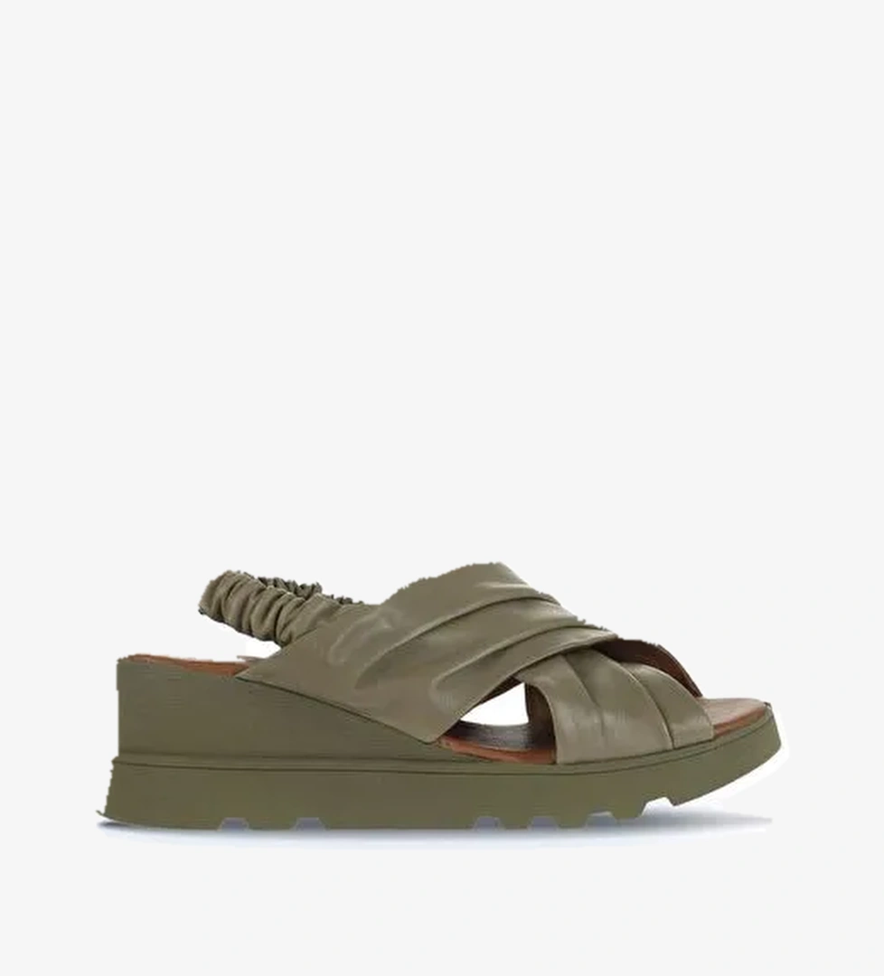 Bueno Shoes Haki Deri Kadın Dolgu Topuklu Sandalet 01wa0508 - Görsel 1