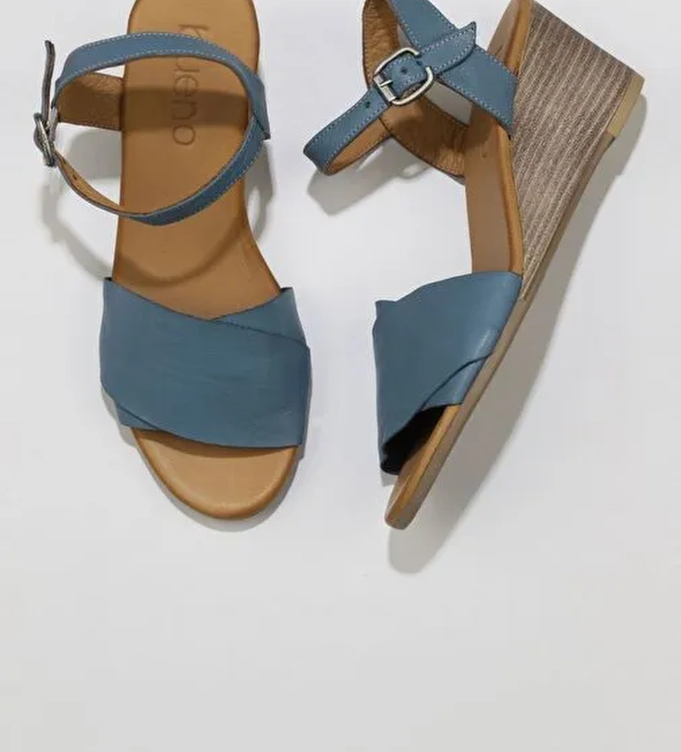 Bueno Shoes Mavi Deri Kadın Dolgu Topuklu Sandalet 01wq8601 - Görsel 1