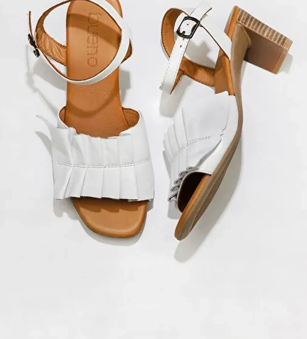 Bueno Shoes Beyaz Deri Kadın Topuklu Sandalet 01wn4000 - Görsel 1