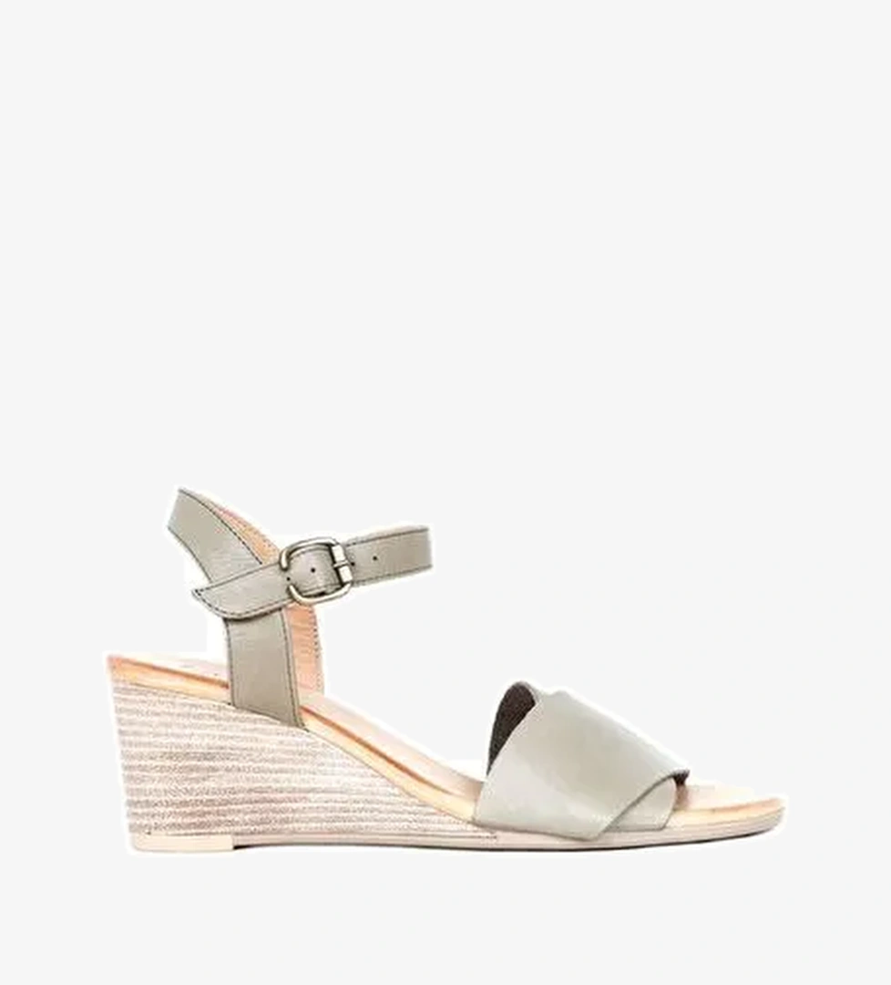 Bueno Shoes Yeşil Deri Kadın Dolgu Topuklu Sandalet 01wq8601 - Görsel 1