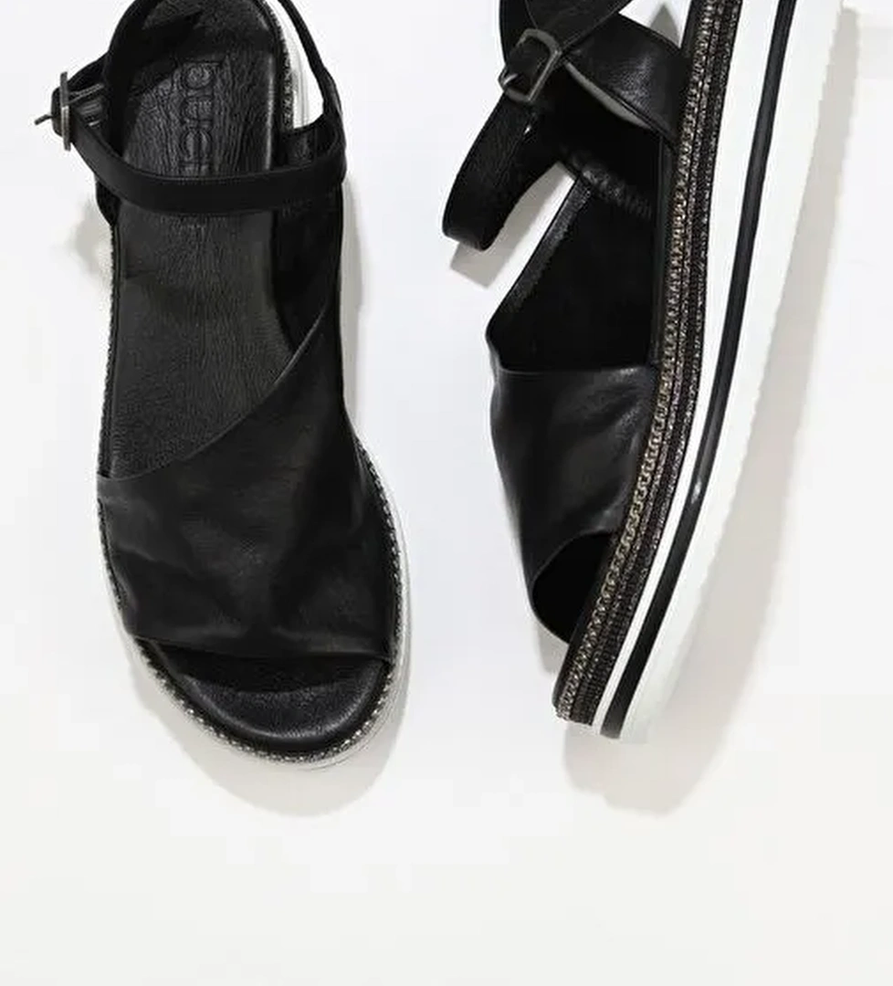 Bueno Shoes Siyah Deri Kadın Dolgu Topuklu Sandalet 01ws4203 - Görsel 1