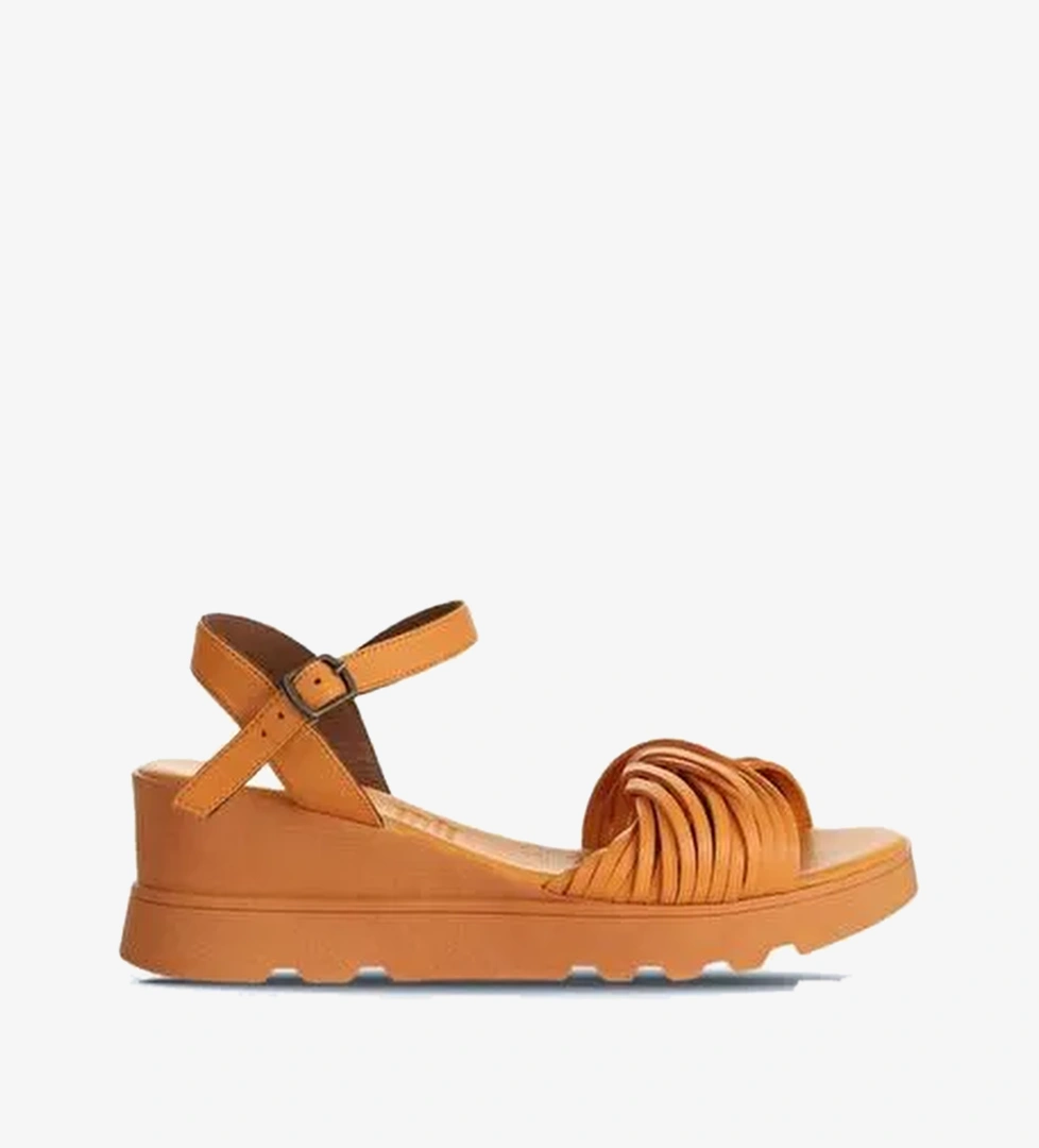 Bueno Shoes Turuncu Deri Kadın Dolgu Topuklu Sandalet 01wy8609