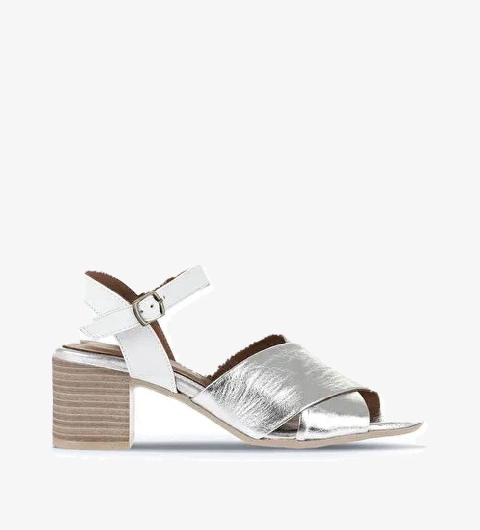 Bueno Shoes Gümüş Beyaz Deri Kadın Topuklu Ayakkabı 01wa2810 - Görsel 1