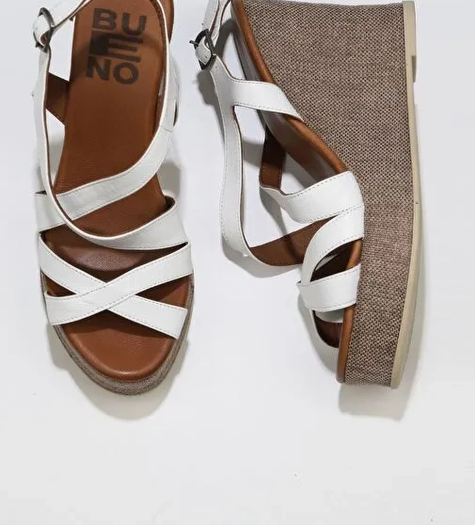 Bueno Shoes Beyaz Deri Kadın Dolgu Topuklu Espadril Sandalet 01wq7300 - Görsel 1
