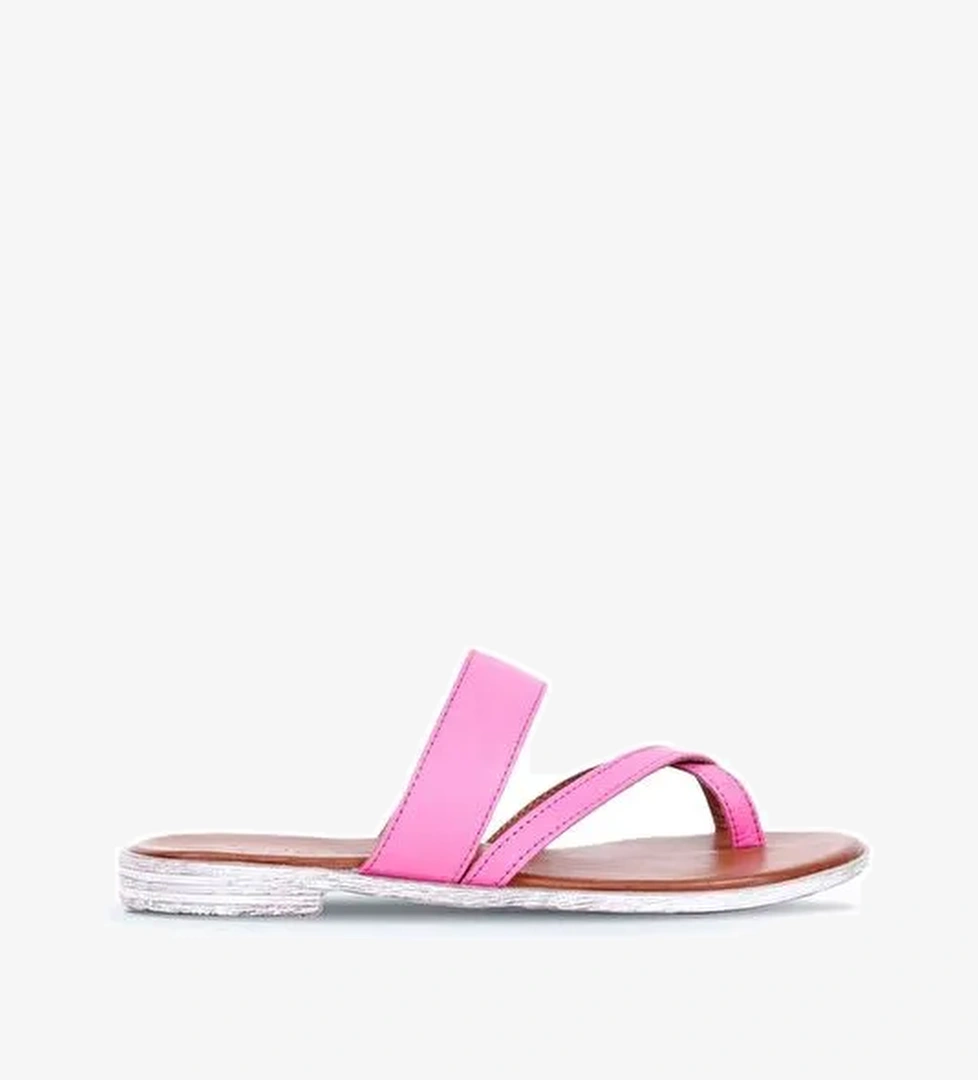 Bueno Shoes Fuşya Deri Kadın Parmak Arası Terlik 01wq2012 - Görsel 1