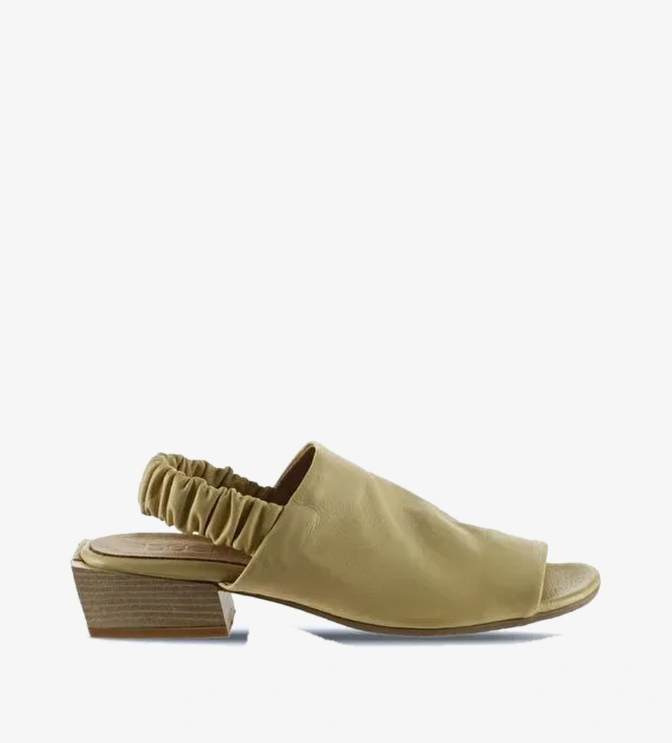 Bueno Shoes Sarı Deri Kadın Topuklu Sandalet 01ws7503