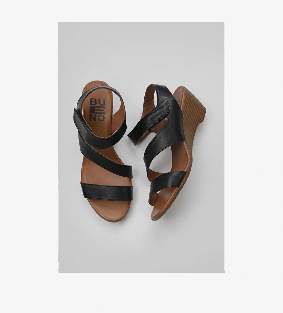 Bueno Shoes Siyah Deri Kadın Dolgu Topuklu Sandalet 01wn3720 - Görsel 1