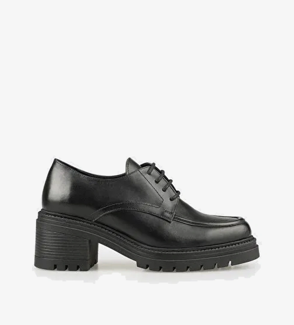 Siyah Deri Kadın Topuklu Ayakkabı - Görsel 1