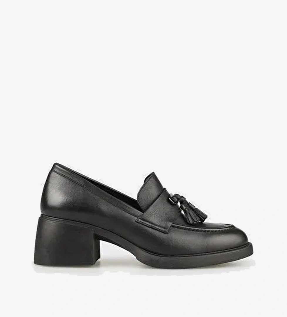 Siyah Deri Kadın Günlük Ayakkabı - Görsel 1