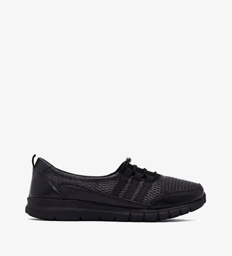 Kadın Siyah Deri Comfort Loafer 25AFD500818 - Görsel 1