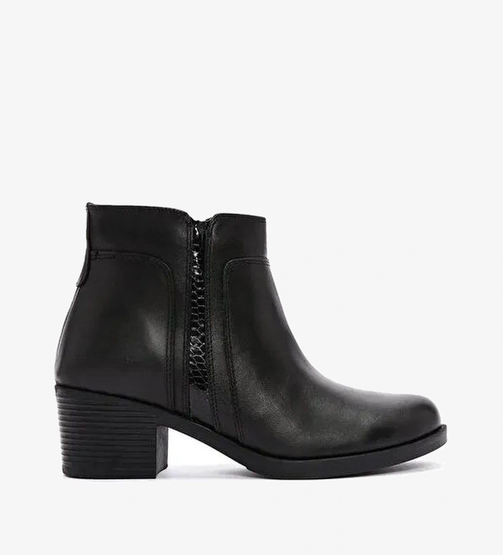 Kadın Siyah Fermuarlı Kalın Topuklu Deri Bot 25WFD411218 - Görsel 1