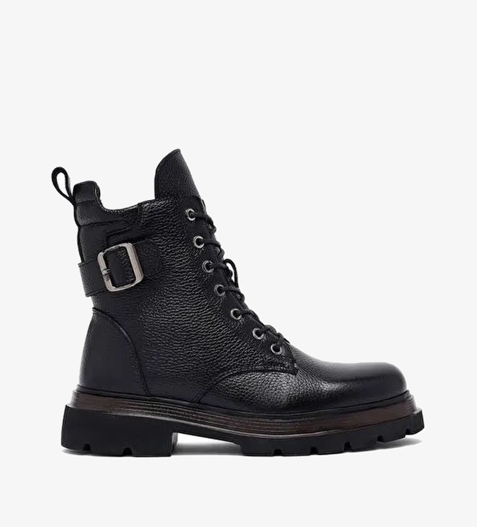 Kadın Siyah Bağcıklı Fermuarlı Deri Postal Bot 25WFD4205FT - Görsel 1