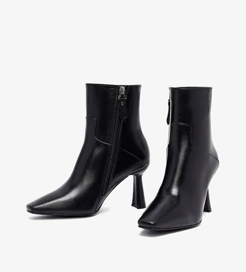 Kadın Siyah Fermuarlı Topuklu Deri Bot 25WFD133318 - Görsel 1