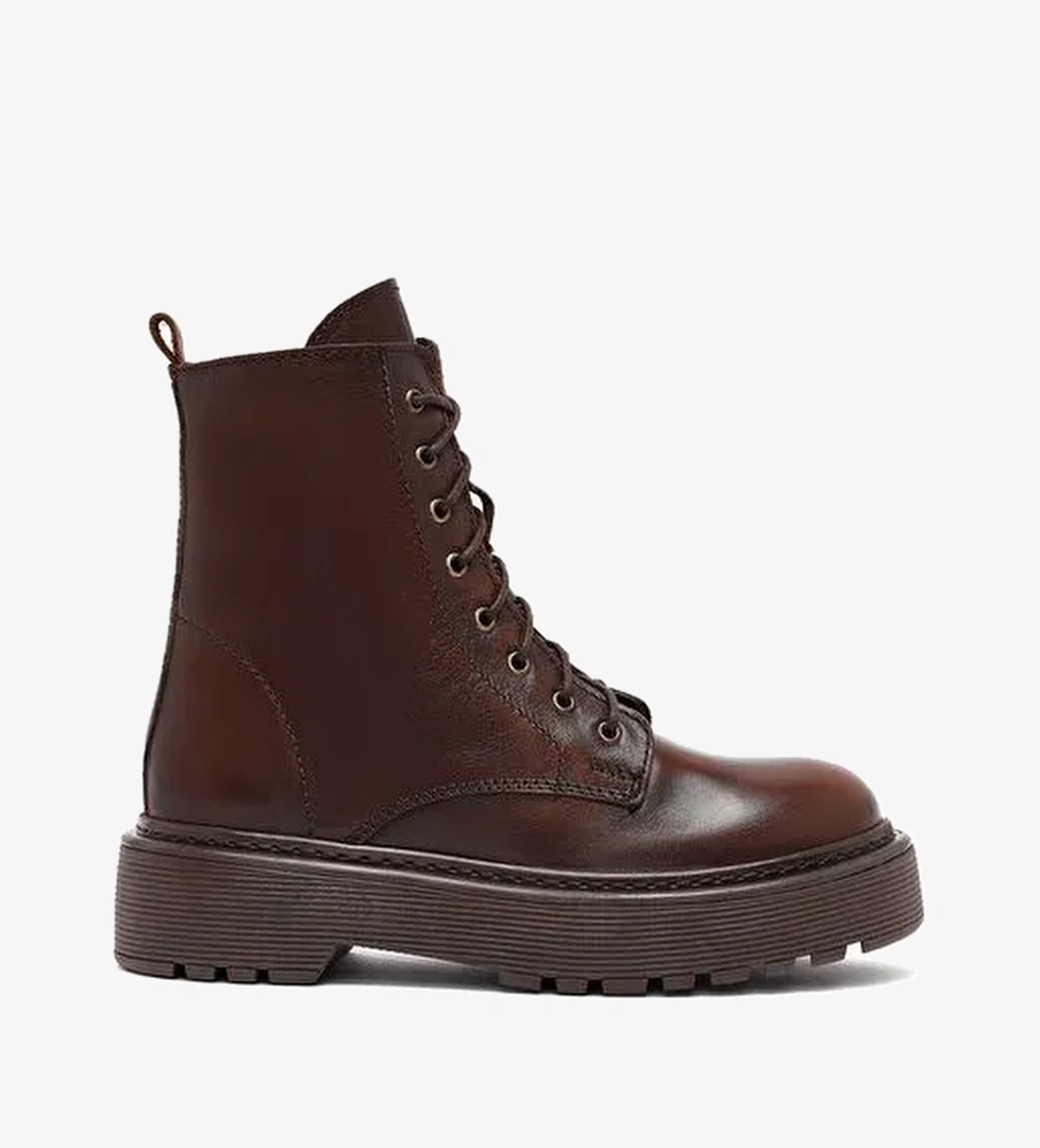 Kadın Kahverengi Bağcıklı Fermuarlı Kalın Tabanlı Deri Postal Bot 25WFD181818 - Görsel 1