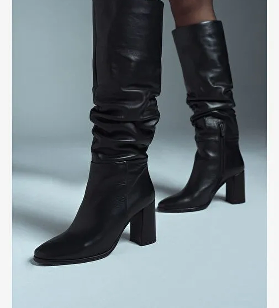 Kadın Siyah Fermuarlı Kalın Topuklu Deri Çizme 25WFD281118 - Görsel 1