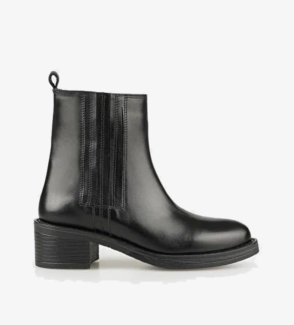 Siyah Deri Kadın Topuklu Bot - Görsel 1