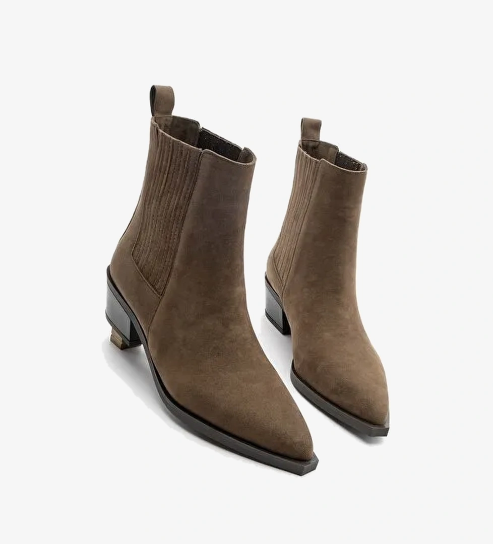 Kadın Sivri Burun Kalın Topuklu Chelsea Çift Lastikli Günlük Bot Losya Kahve Süet - Görsel 1