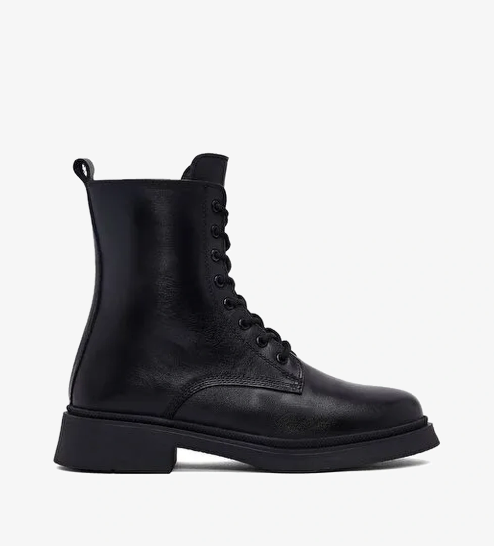 Kadın Siyah Fermuarlı Kalın Tabanlı Deri Postal Bot 25WFD511118 - Görsel 1