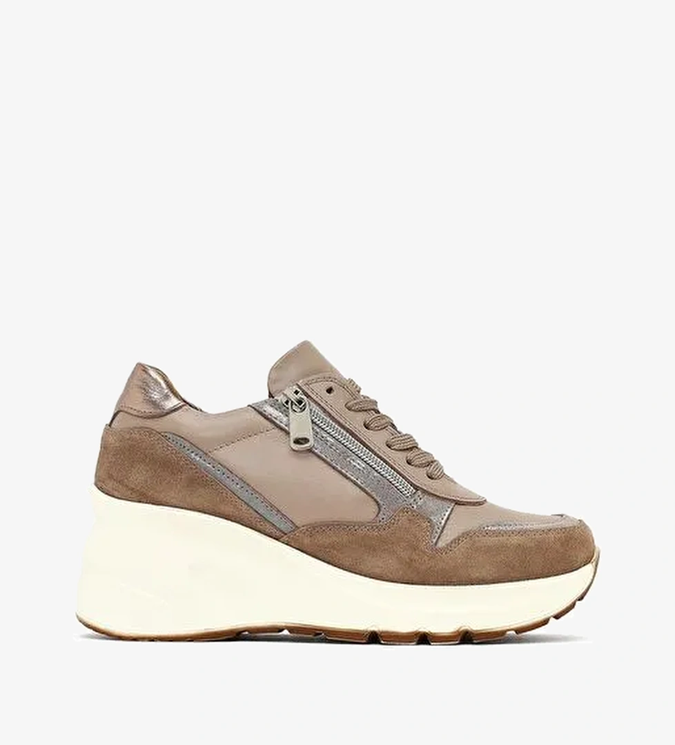 Kadın Vizon Bağcıklı Fermuar Detaylı Dolgu Topuklu Deri Sneaker 25AFD370514 - Görsel 1