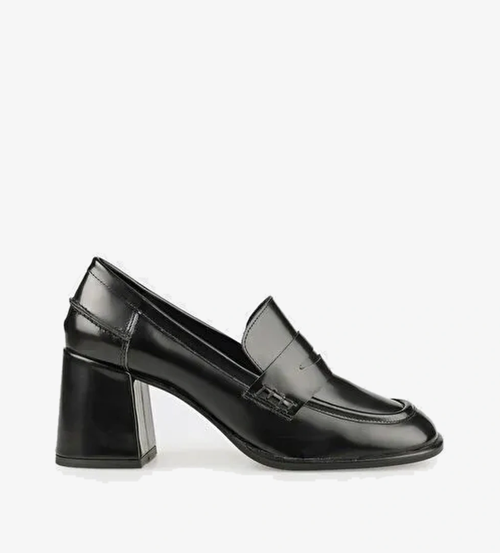 Siyah Deri Kadın Topuklu Ayakkabı - Görsel 1