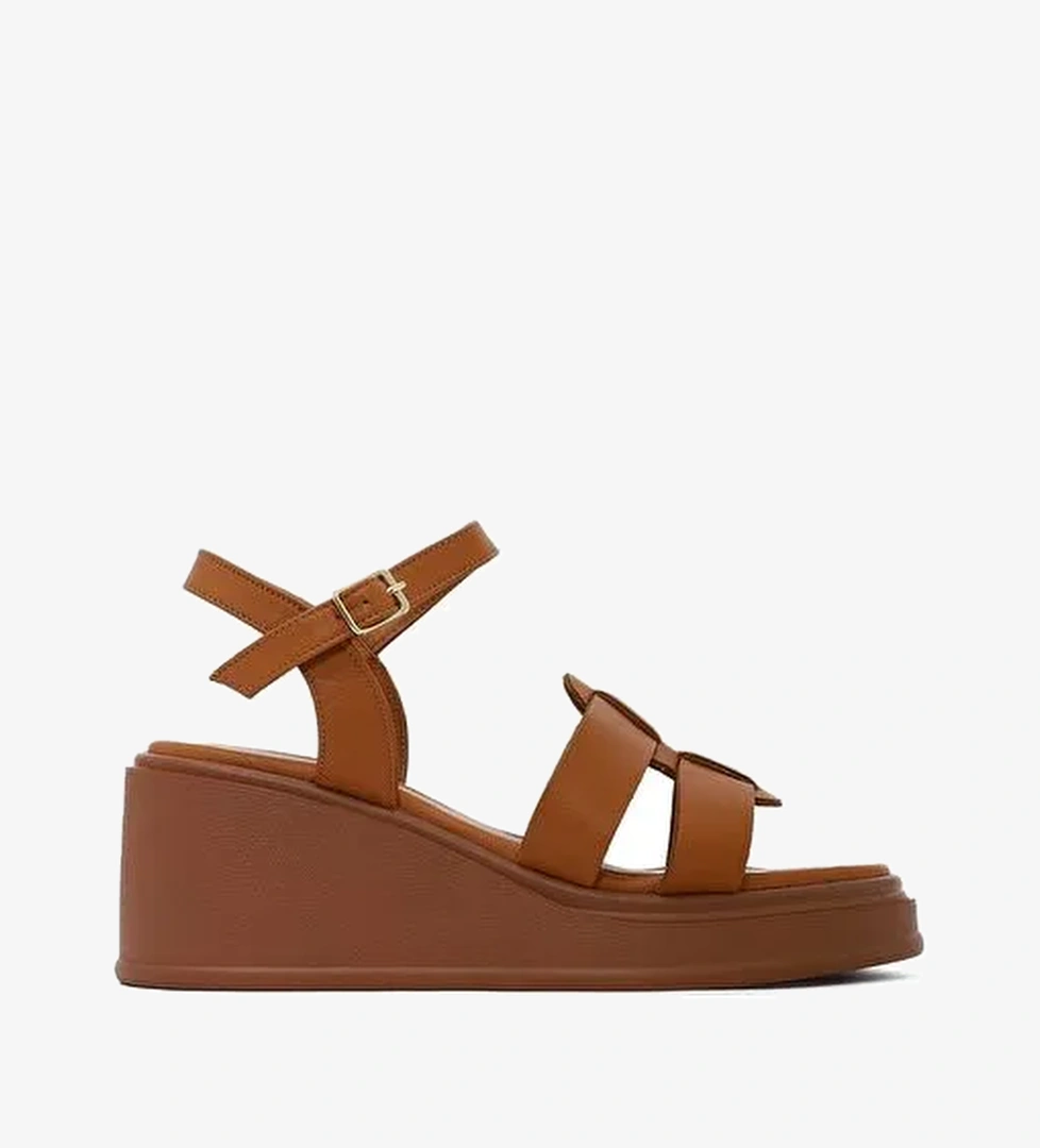 Kadın Taba Bilekten Tokalı Dolgu Topuklu Deri Sandalet 25SFD131518 - Görsel 1