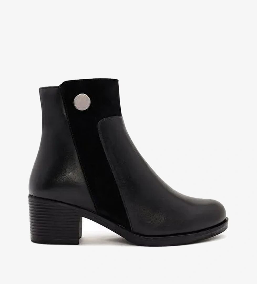 Kadın Siyah Fermuarlı Kalın Topuklu Deri Bot 25WFD411514 - Görsel 1