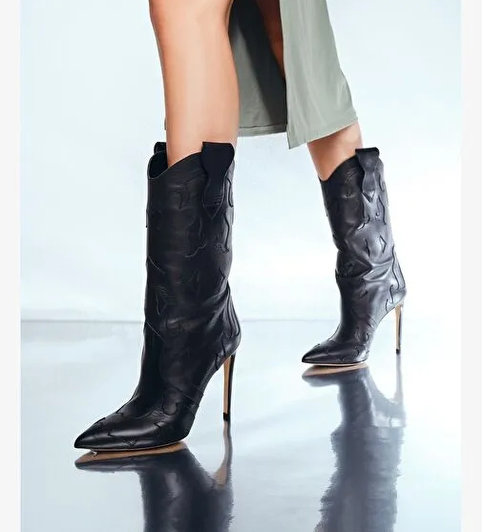 Kadın Siyah Desenli İnce Topuklu Deri Çizme 25WFD120418 - Görsel 1