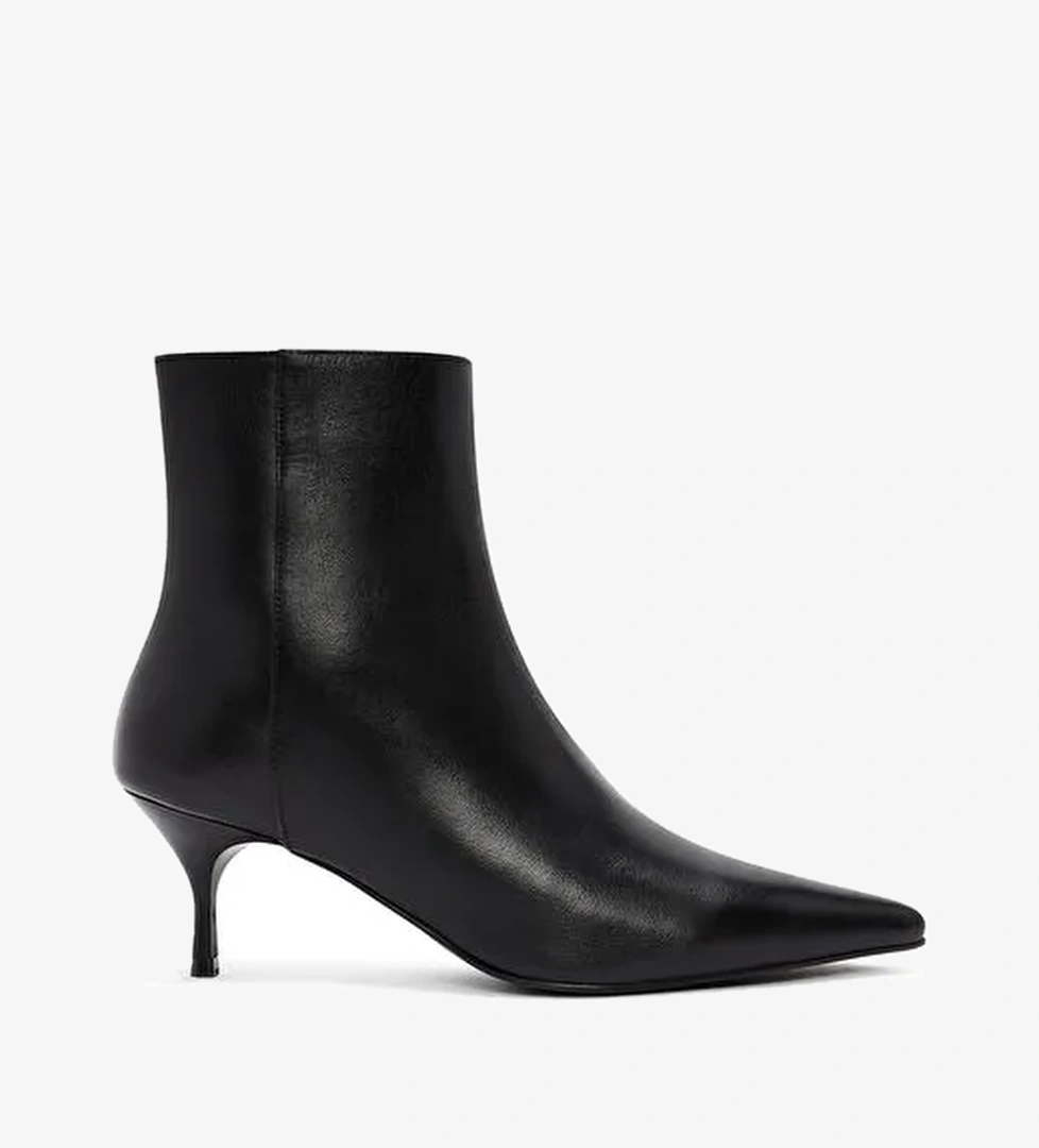 Kadın Siyah Fermuarlı İnce Topuklu Deri Bot 25WFD131318 - Görsel 1