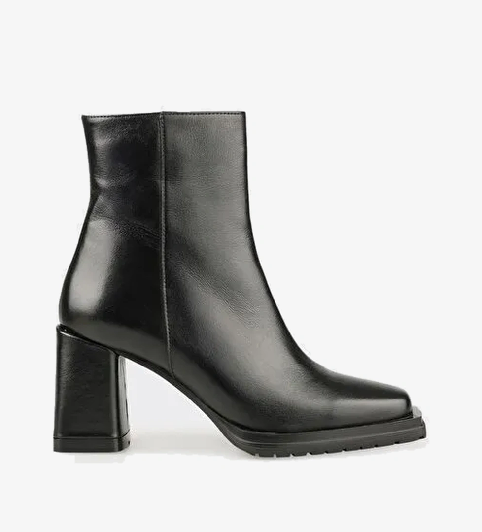 Siyah Deri Kadın Klasik Bot - Görsel 1