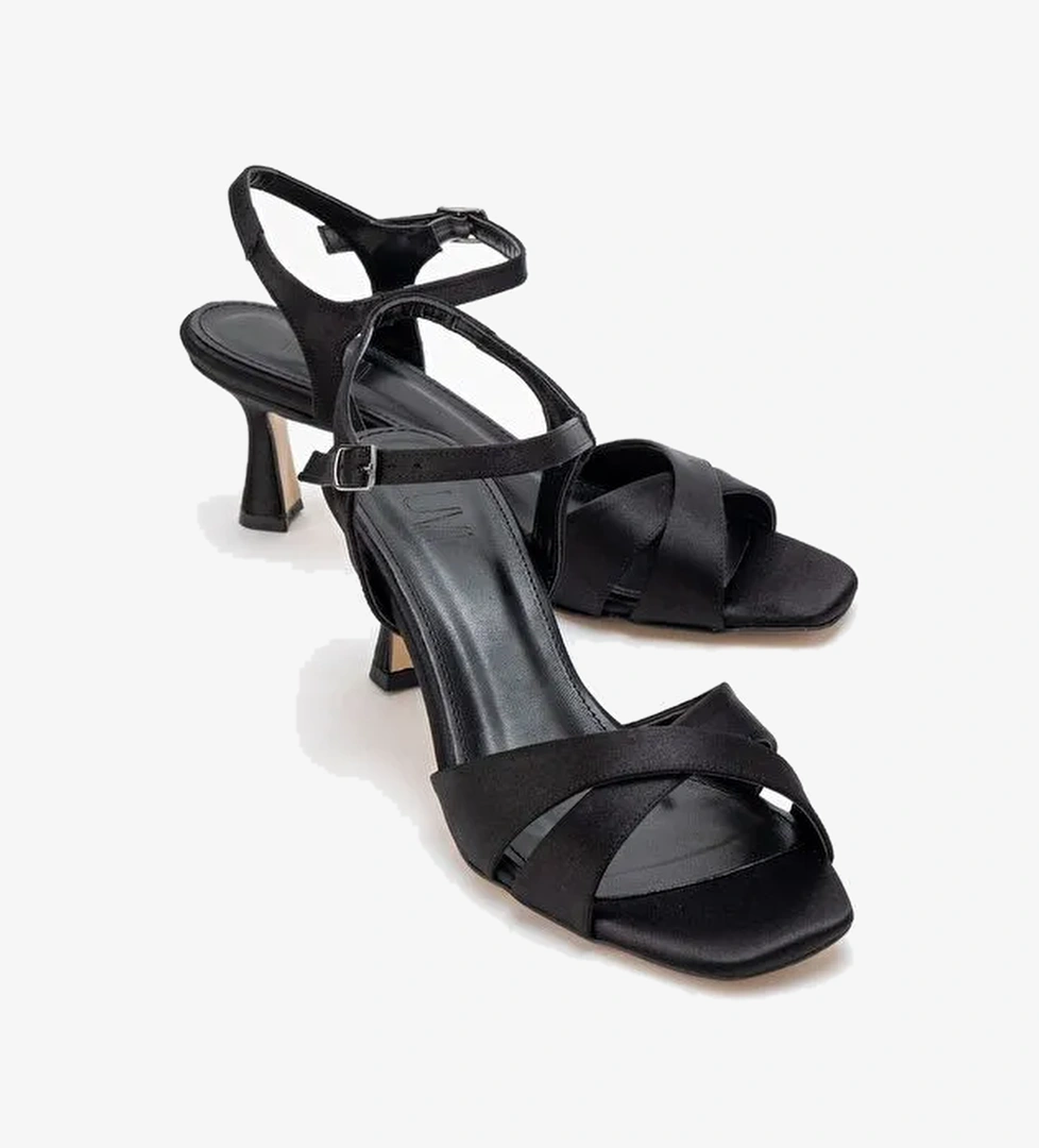 MELİN Siyah Saten Çapraz Bantlı Kadın Topuklu Ayakkabı - Görsel 1