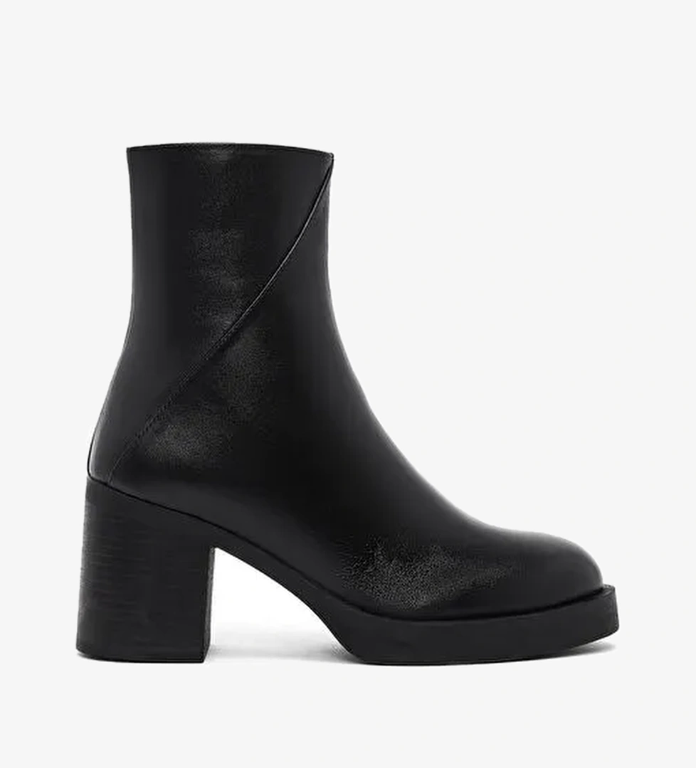 Kadın Siyah Fermuarlı Kalın Topuklu Deri Bot 25WFD512218 - Görsel 1