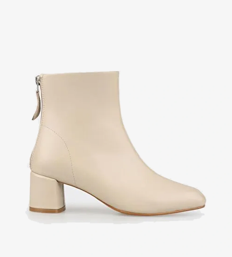 Ekru Deri Kadın Klasik Bot - Görsel 1