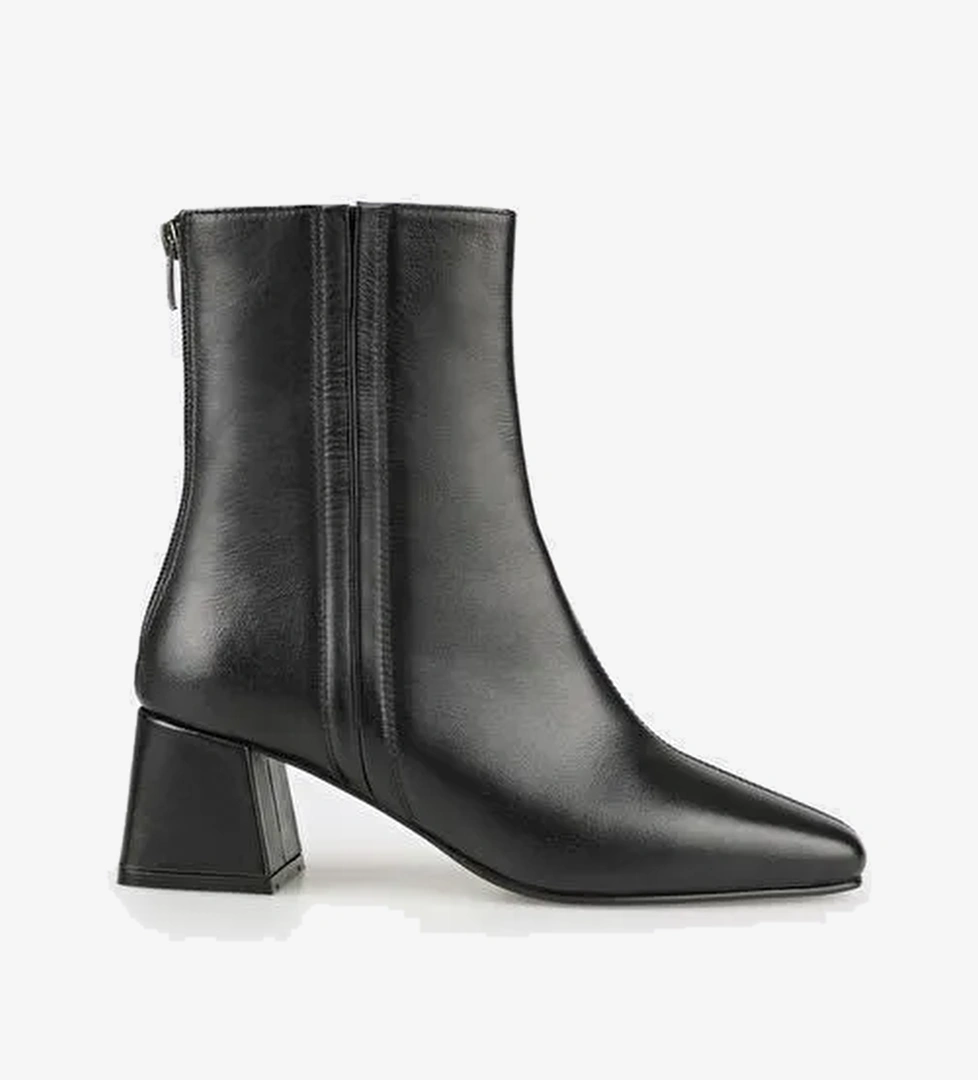 Siyah Deri Kadın Klasik Bot - Görsel 1