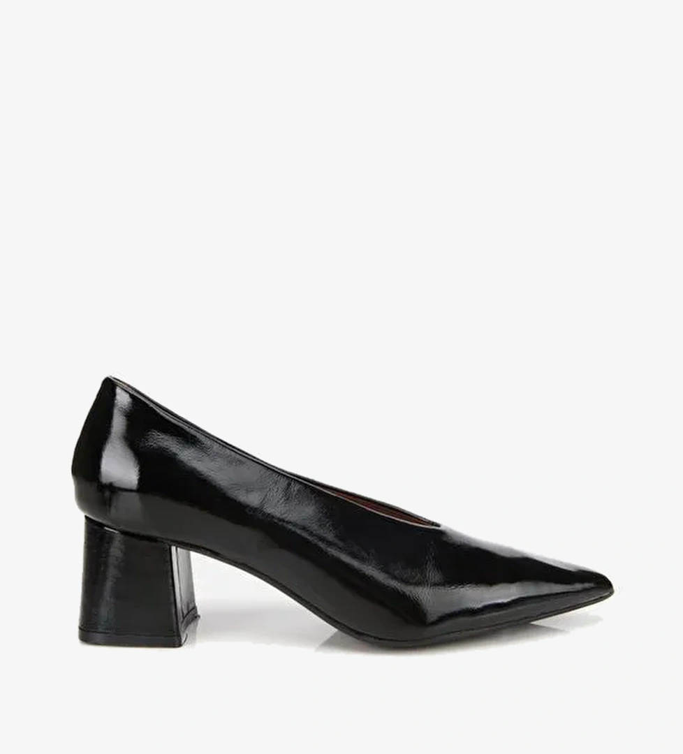 Kadın Rugan Deri Siyah Yumuşak Dokulu Kalın Topuklu Ayakkabı 01AYH315500A100 - Görsel 1