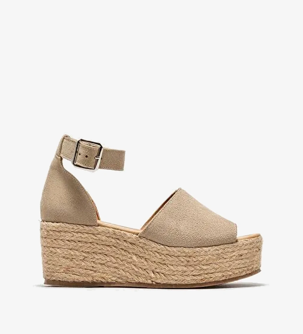 Bej Deri Kadın Dolgu Topuklu Sandalet - Görsel 1