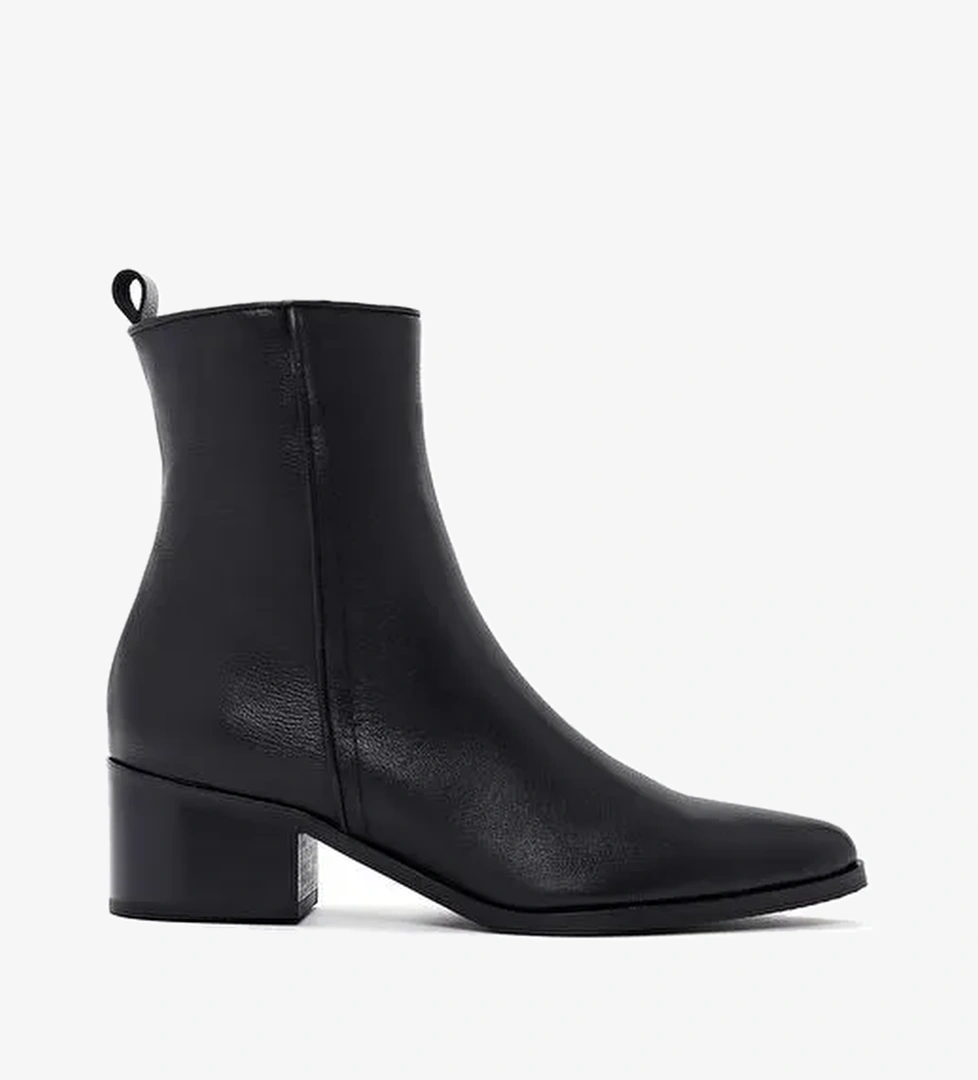 Kadın Siyah Fermuar Detaylı Kısa Topuklu Deri Bot 25WFD151218 - Görsel 1