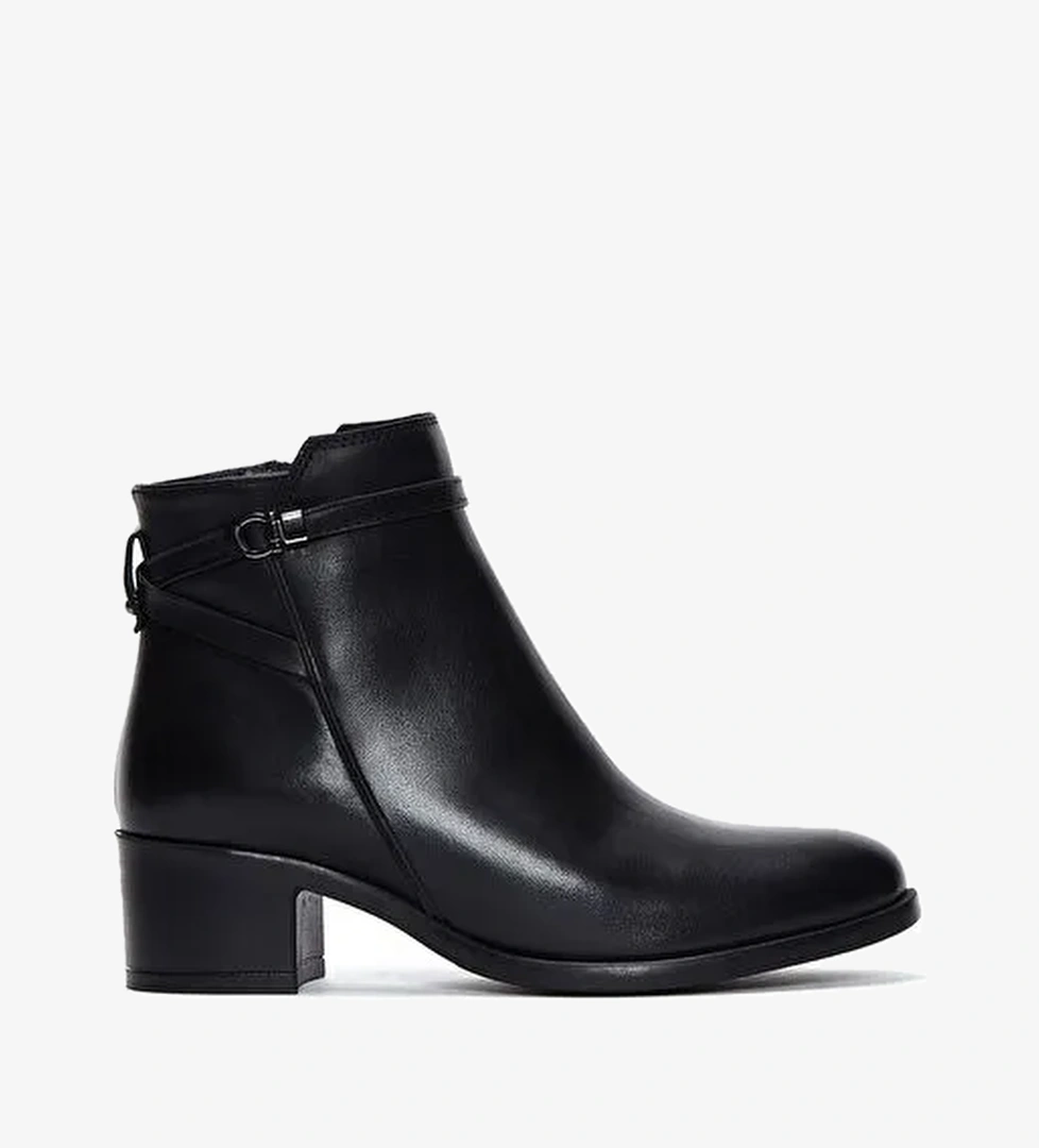 Kadın Siyah Fermuarlı Kısa Topuklu Deri Bot 25WFD280118 - Görsel 1