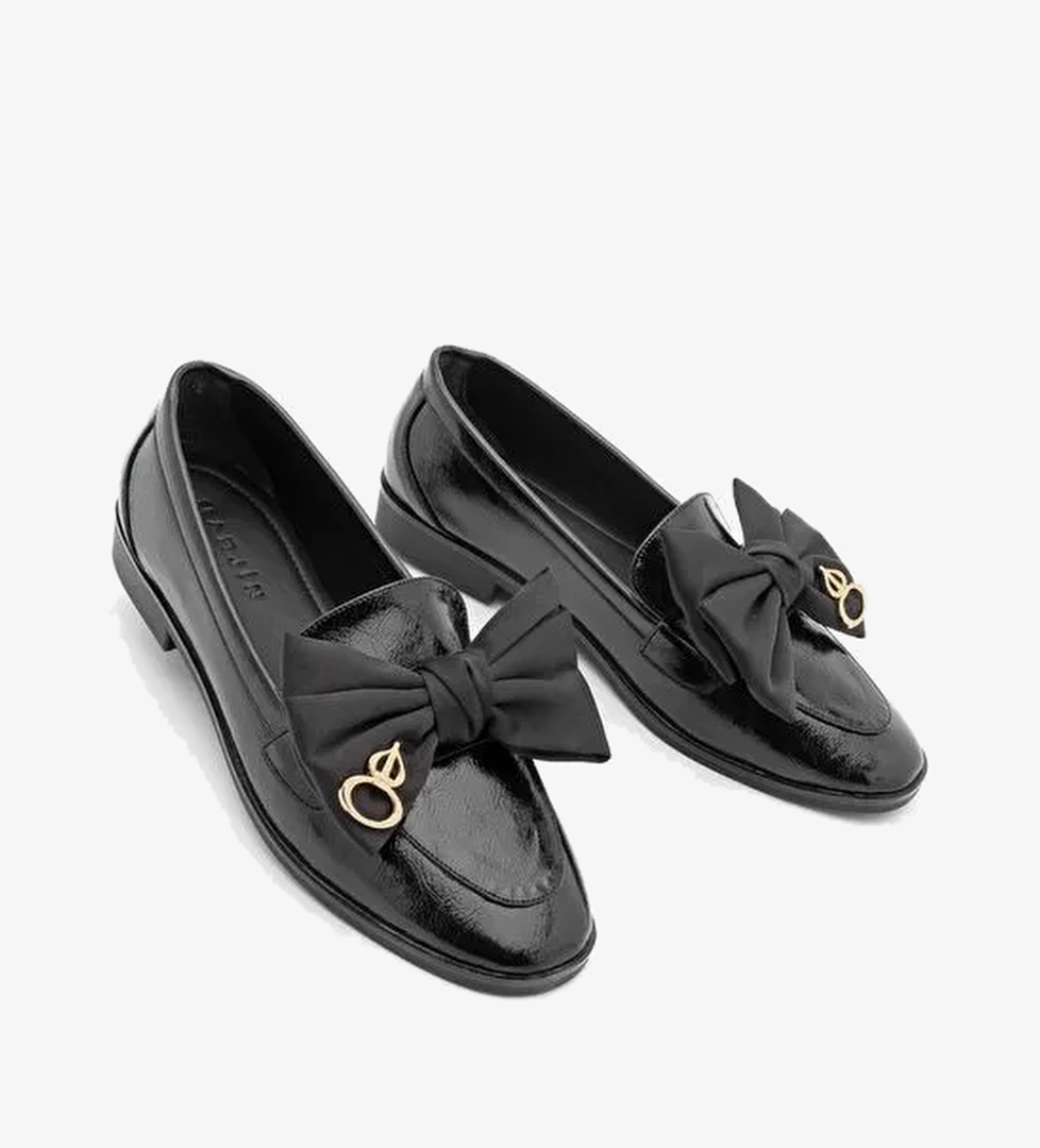 Kadın Loafer Fiyonk Detaylı Tokalı Günlük Ayakkabı Santoz Siyah Rugan - Görsel 1