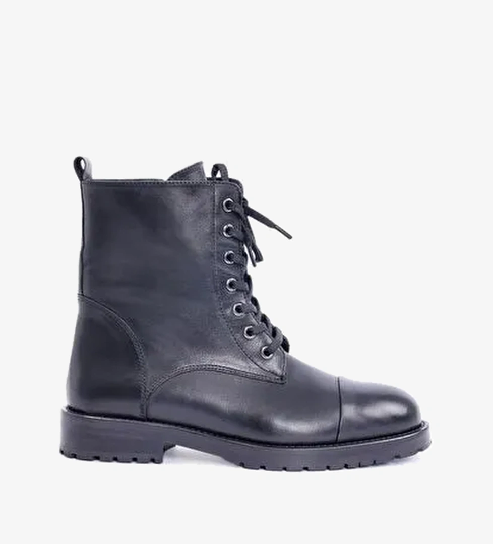 İnce Tabanlı Deri Bağcıklı Bot - Görsel 1