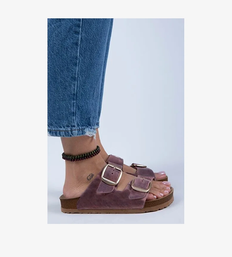 Manijero İrene 2 Kadın Eskitme Hakikii Deri Çift Tokalı Bordo - Gold Terlik - Görsel 1