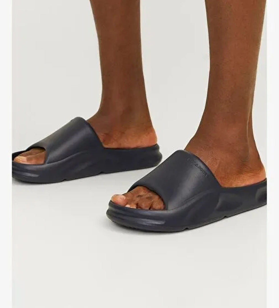 Jack & Jones Erkek Siyah Logolu Rahat Tabanlı Şık Görünüşlü Günlük Plaj Terlik 1225128 - Görsel 1