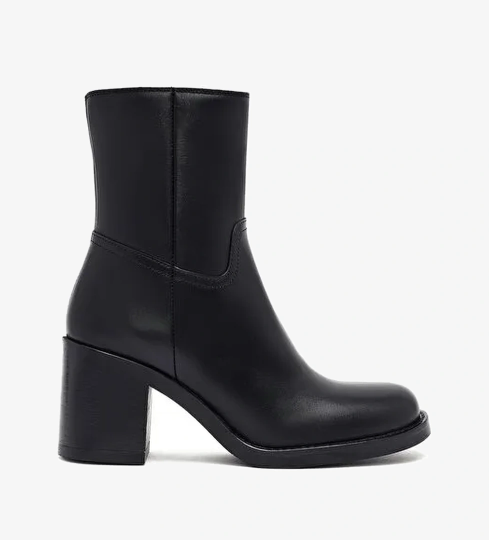 Kadın Siyah Fermuarlı Kalın Topuklu Deri Bot 25WFD281718 - Görsel 1