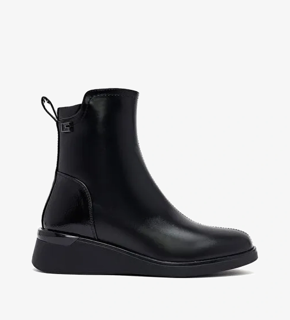 Kadın Siyah Fermuarlı Dolgu Topuklu Bot 25WFE401714 - Görsel 1