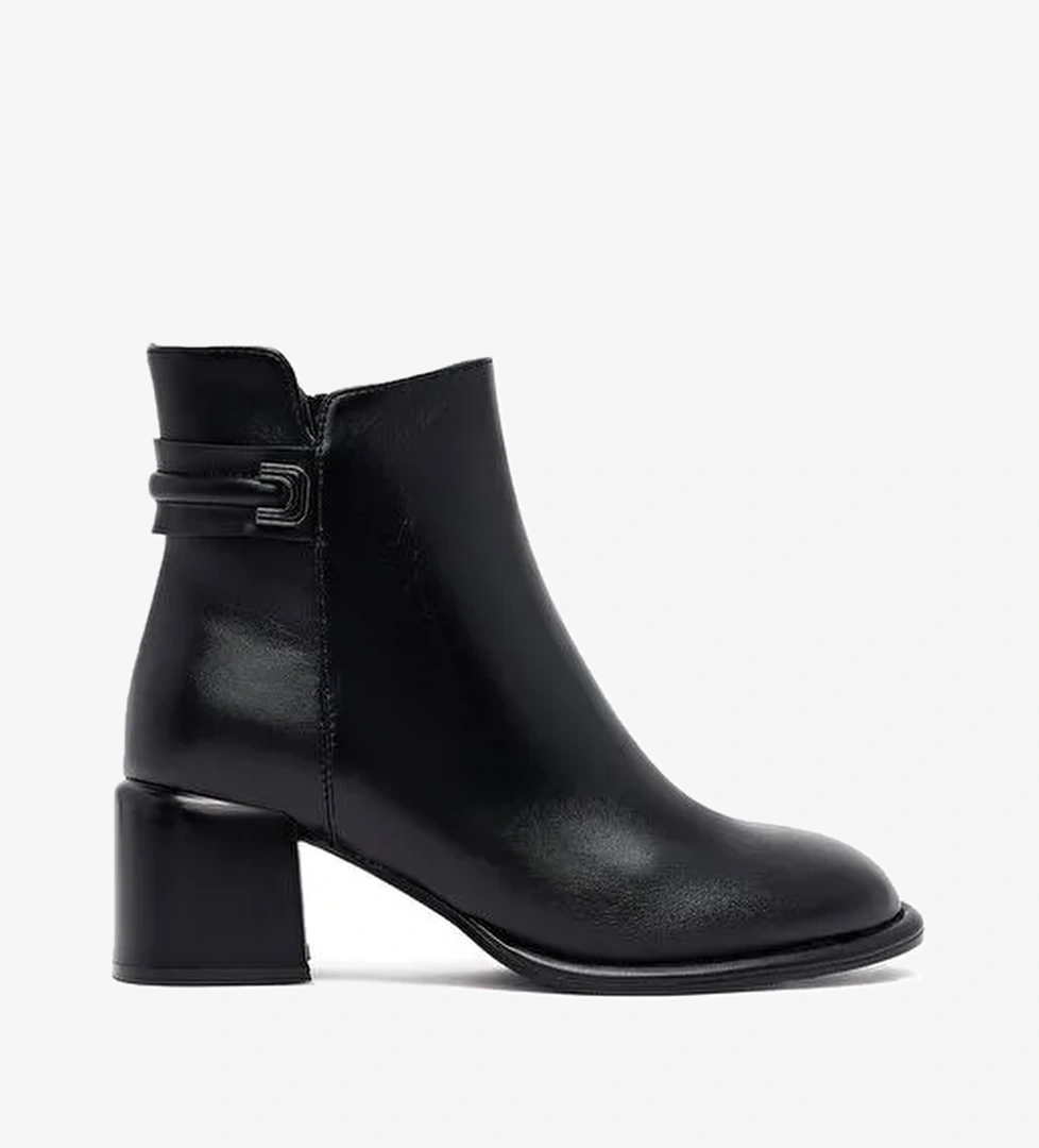 Kadın Siyah Fermuarlı Kalın Topuklu Bot 25WFE402018 - Görsel 1