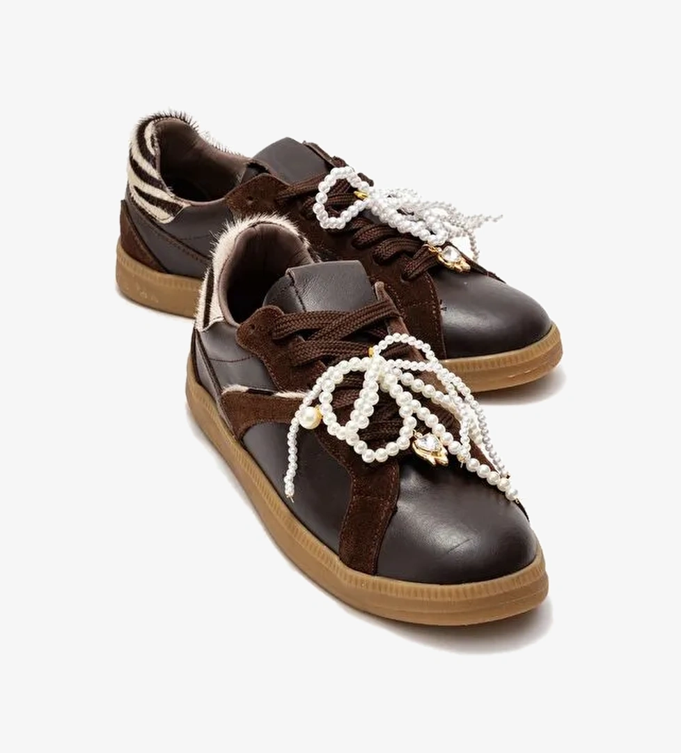 TAREN Kahverengi Hakiki Deri İnci Tokalı Kadın Günlük Spor Ayakkabı - Görsel 1