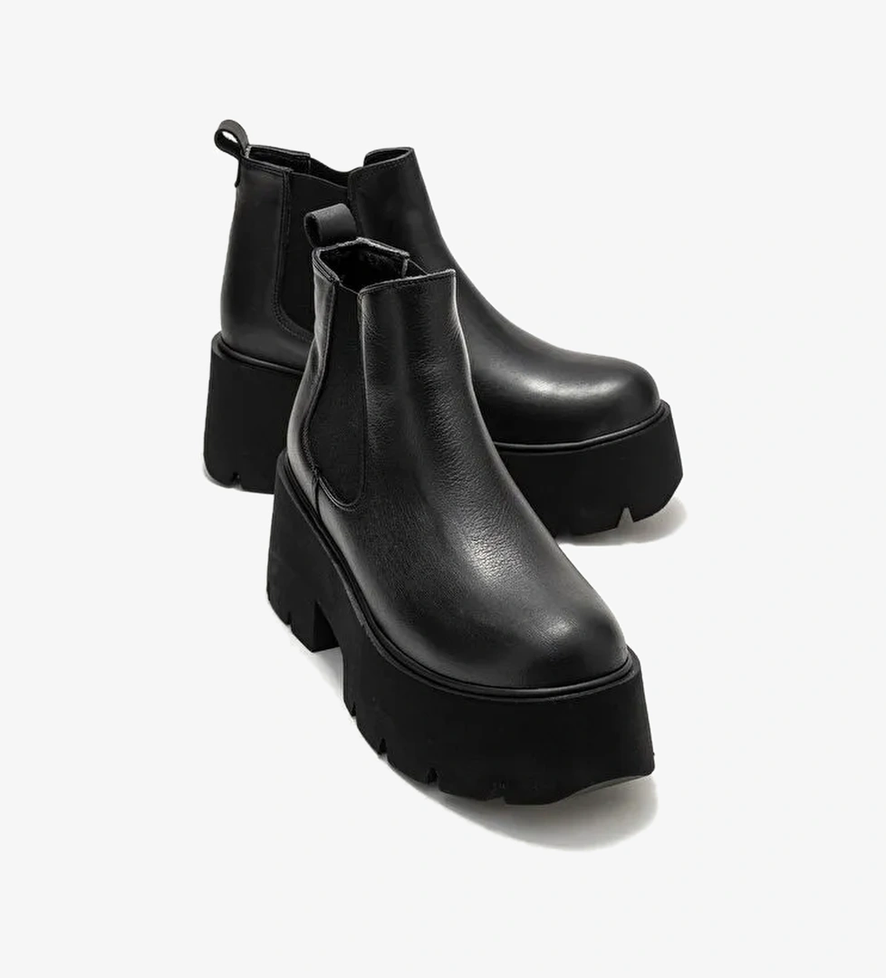 CLEN Siyah Cilt Hakiki Deri Lastikli Kadın Kalın Tabanlı Bot - Görsel 1