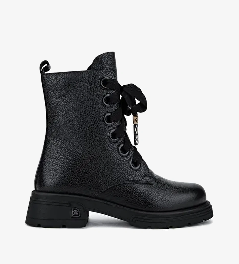 Tamer Tanca Kadın Hakiki Deri Siyah Floter Klasik Bot - Görsel 1