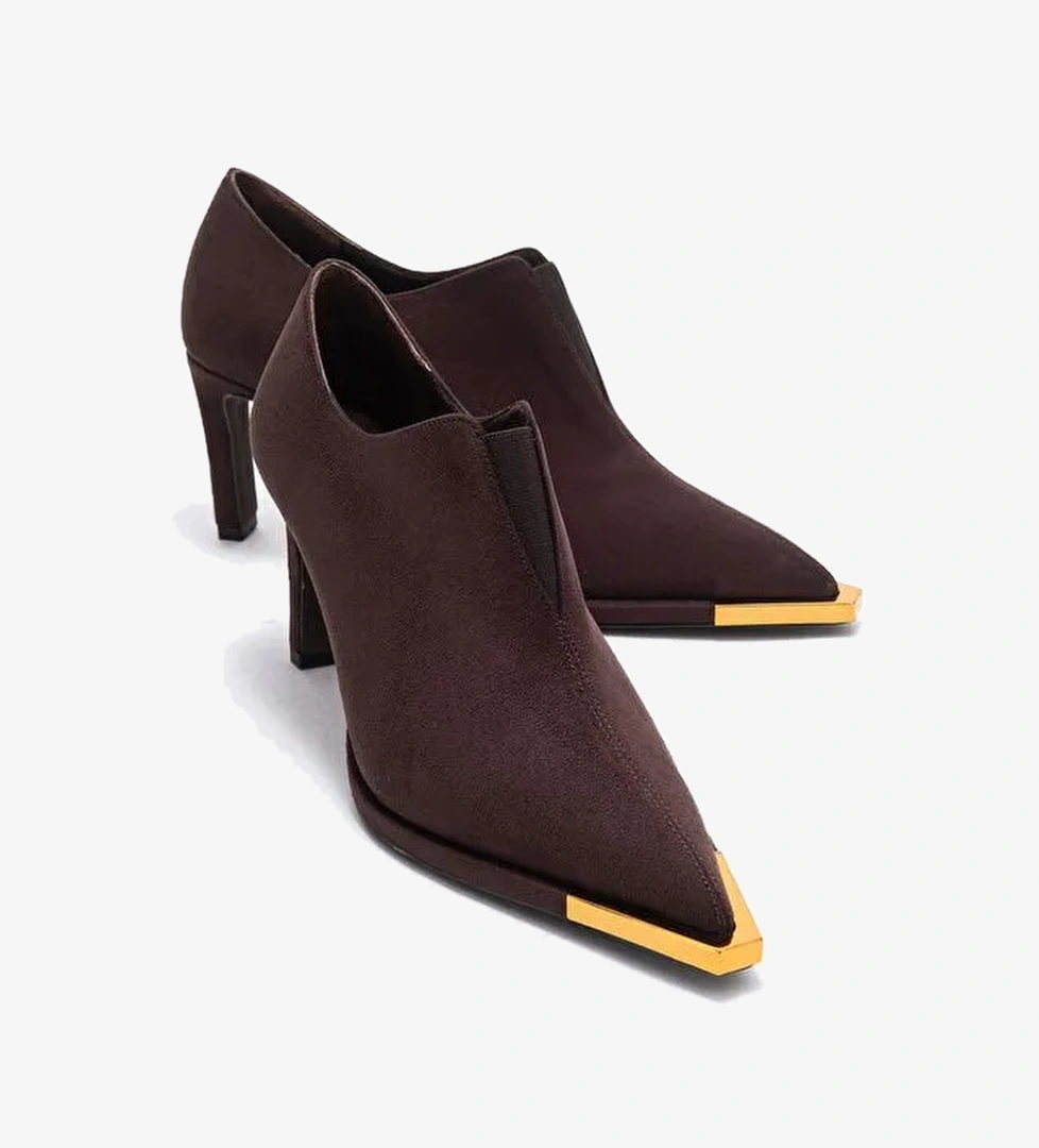 NIVA Kahverengi Süet Altın Detaylı Lastikli Kadın Bilekte Topuklu Ayakkabı - Görsel 1